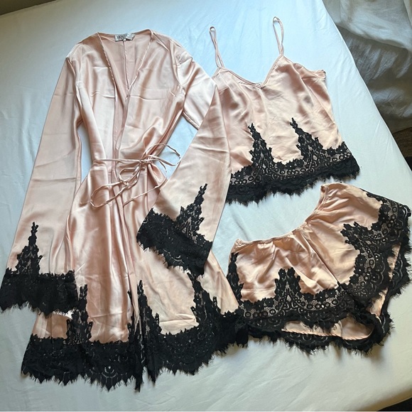 House of CB Other - HOUSE OF CB pink satin lace trim sleep robe cami tank shorts set